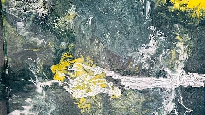 Ein Acrylbild in gelb und grün