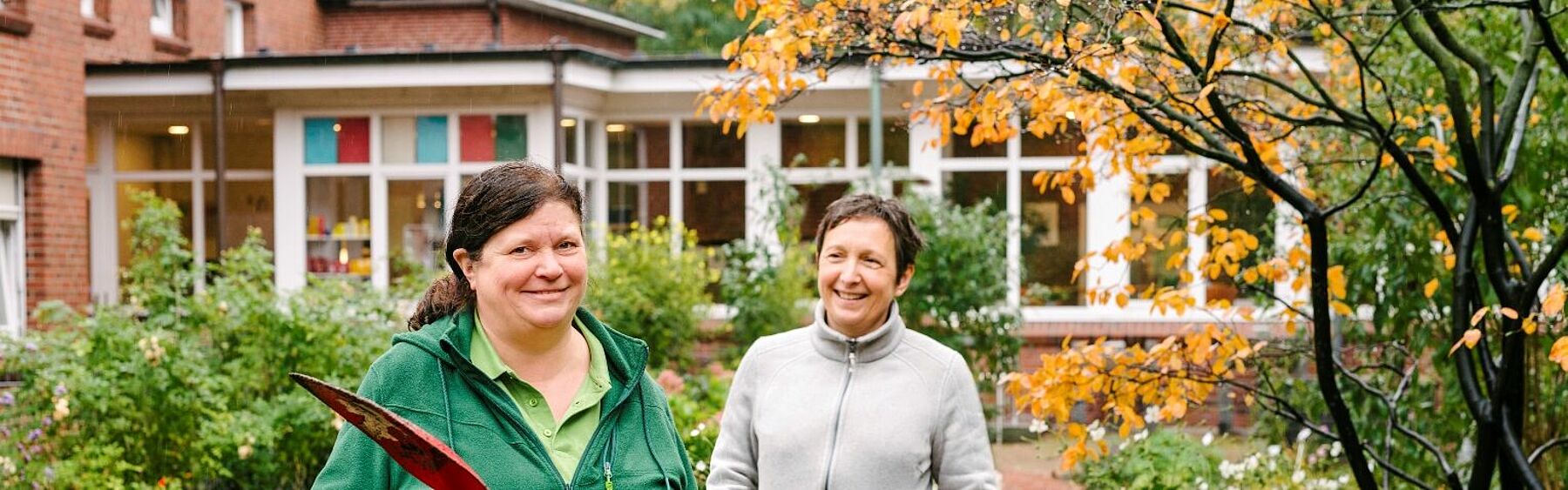 Klientin mit Arbeitsbegleiterin