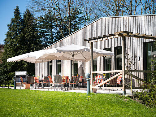 Die Terrasse des Treffpunktes 