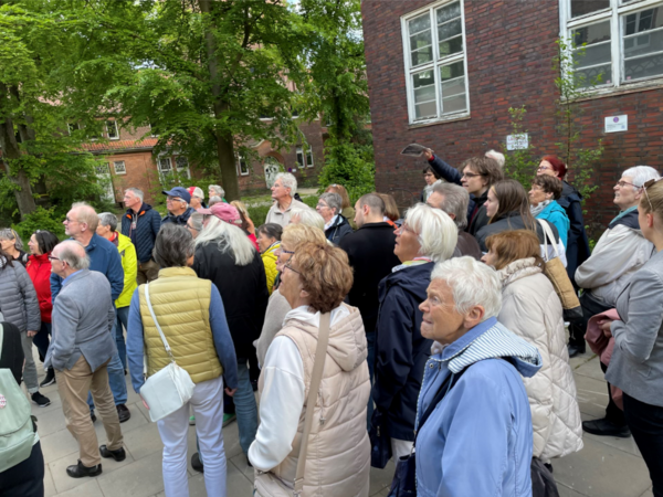Besucherinnen und Besucher der Veranstaltung